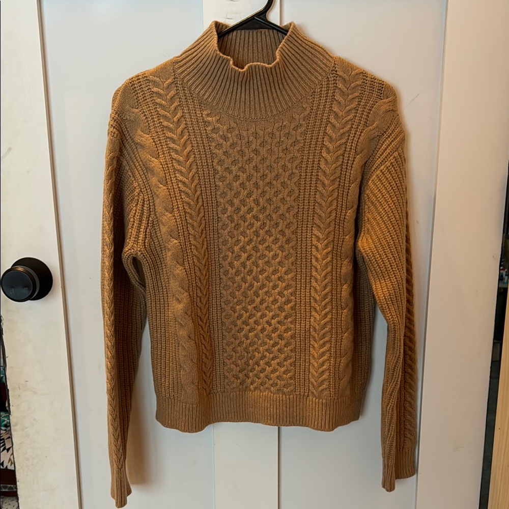 Banana Republic Cable Knit Tan Sweater